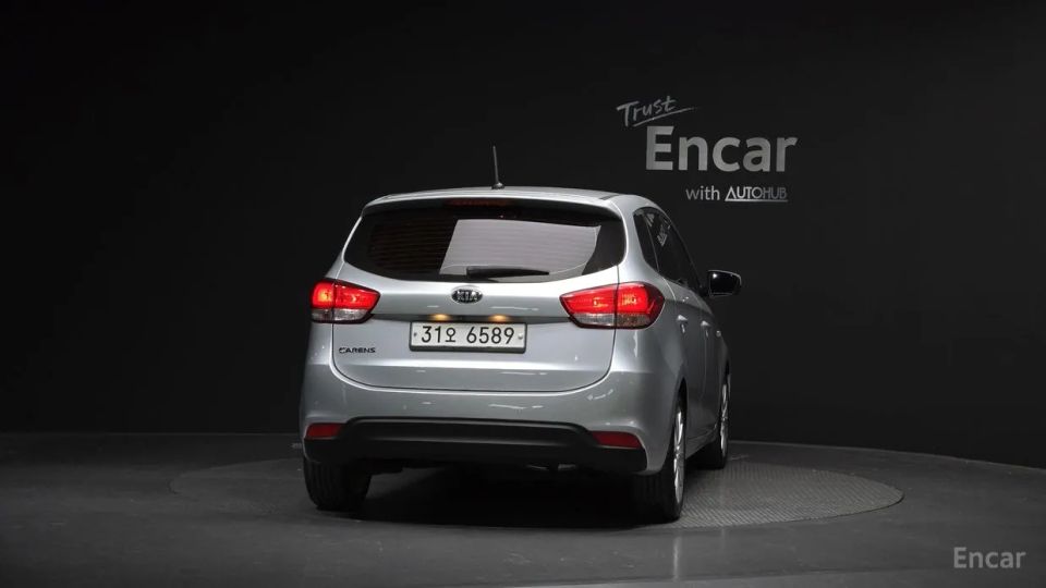 Kia Carens