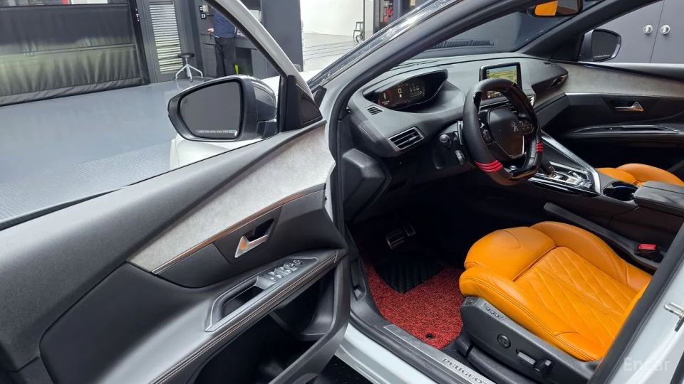 Peugeot 5008