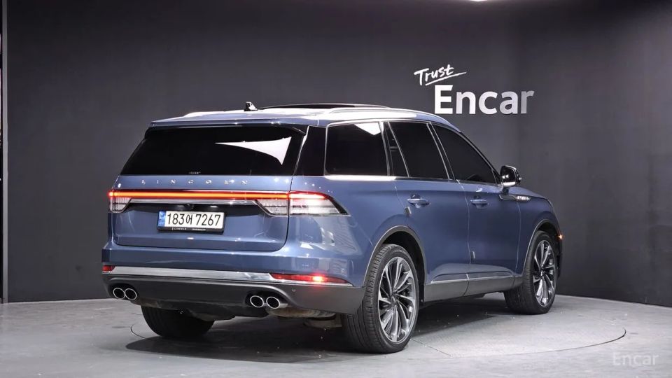 Lincoln Aviator