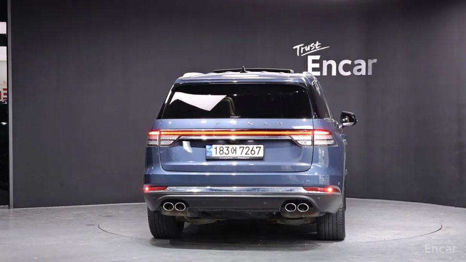 Lincoln Aviator