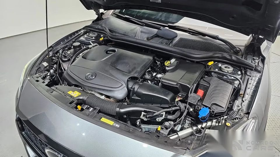 Infiniti Q30