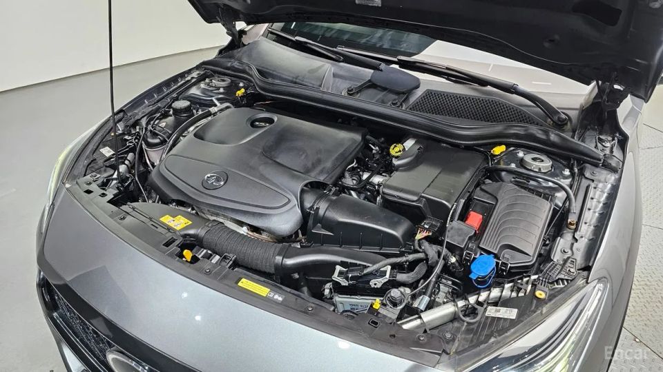 Infiniti Q30