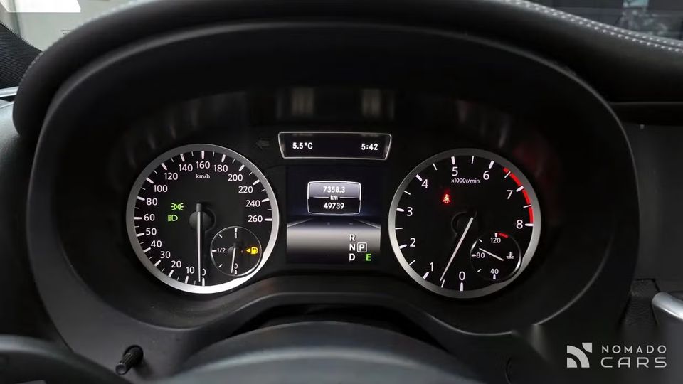 Infiniti Q30