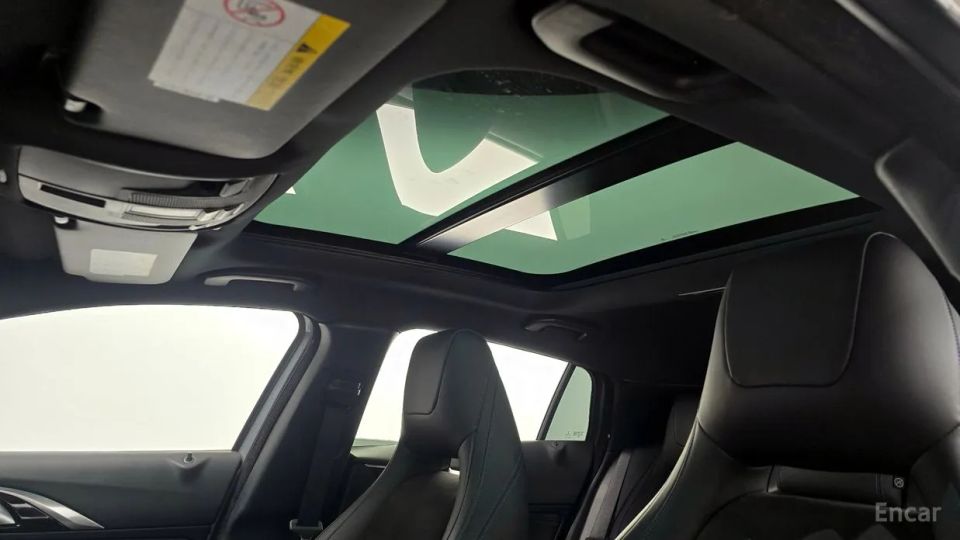 Infiniti Q30