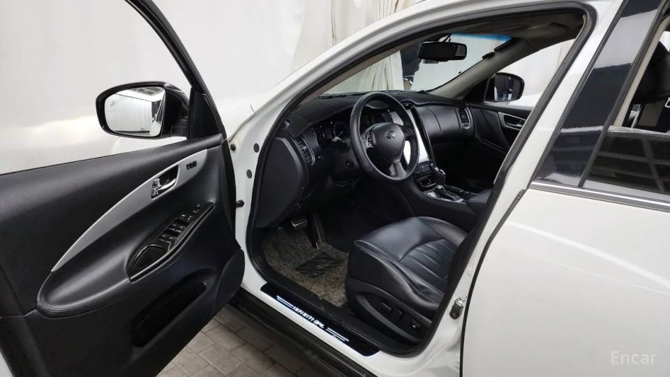 Infiniti EX