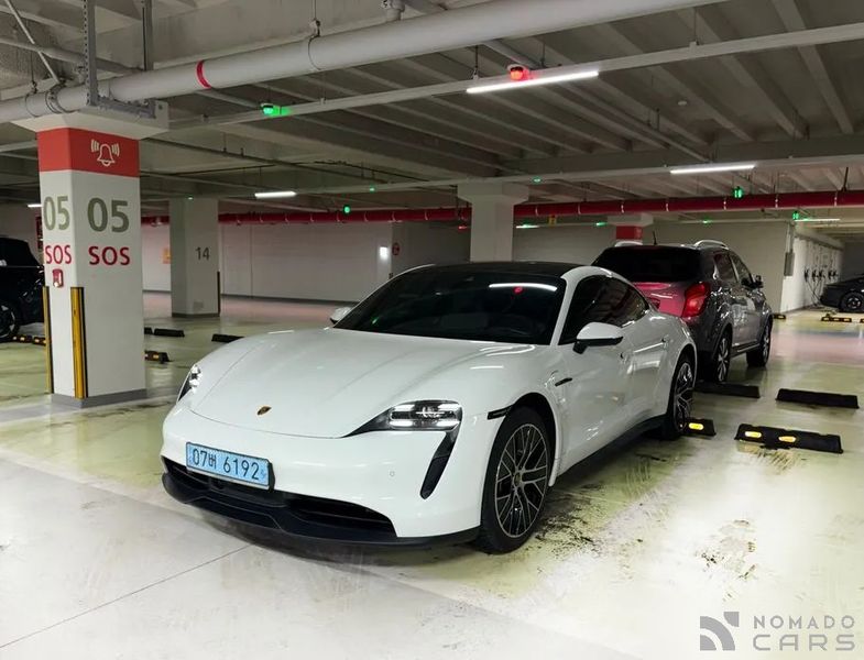 Porsche Taycan