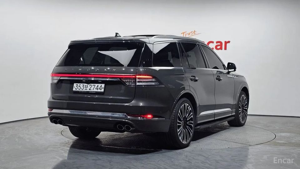 Lincoln Aviator