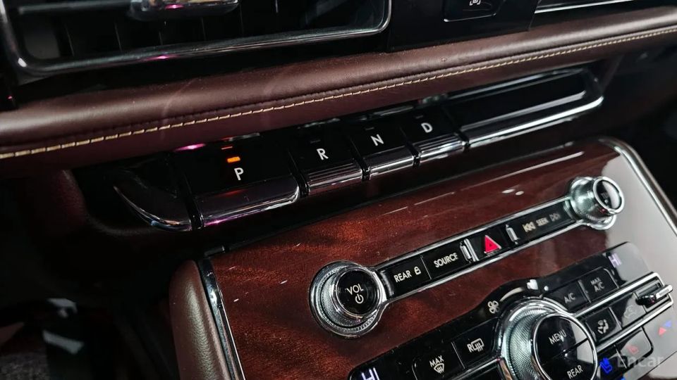 Lincoln Aviator