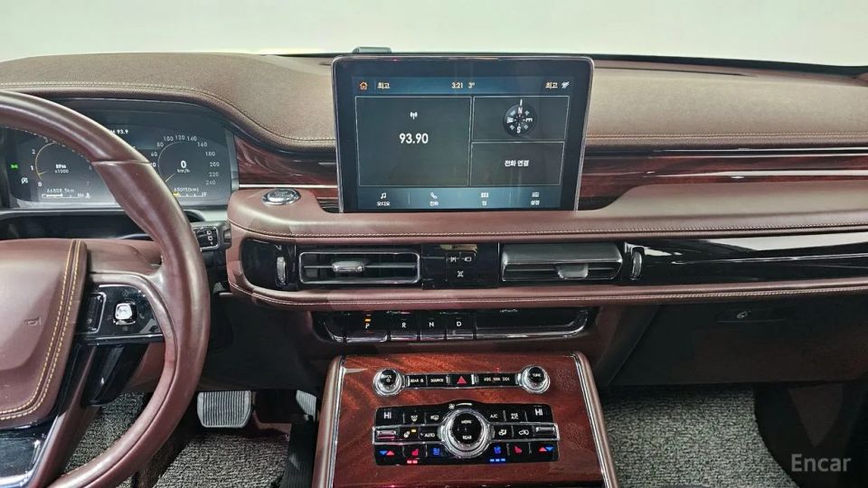 Lincoln Aviator