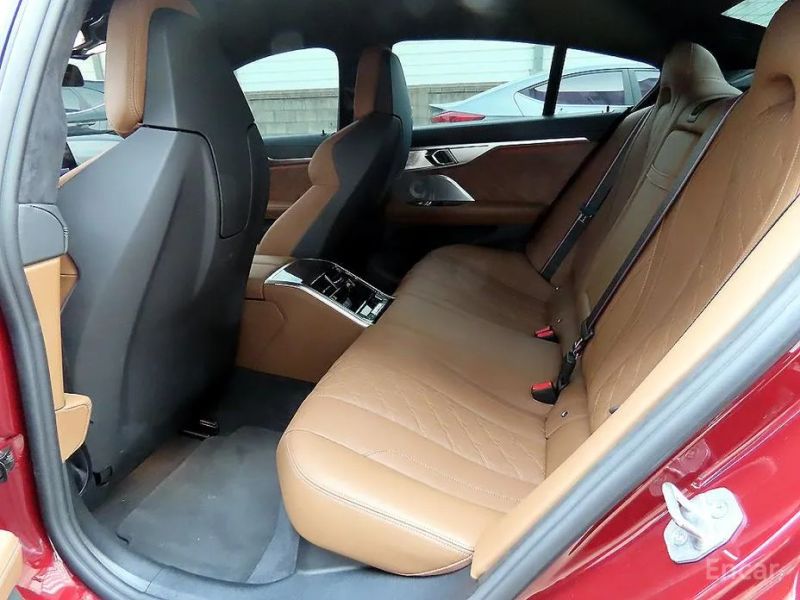 BMW M8