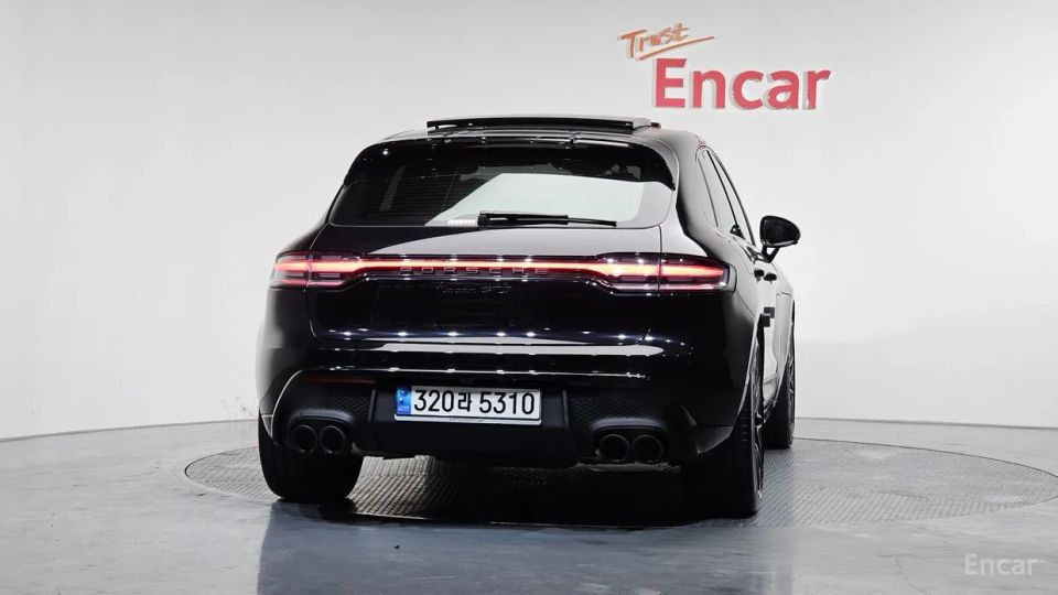 Porsche Macan