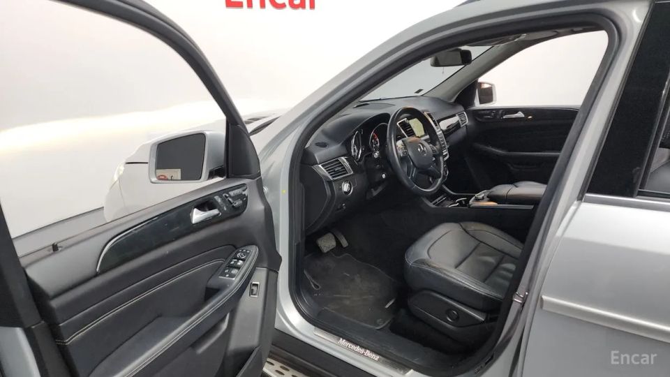 Mercedes-Benz M-class