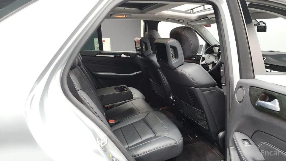 Mercedes-Benz M-class
