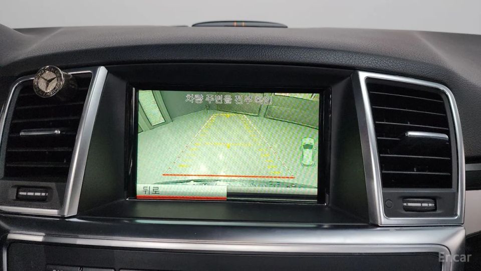 Mercedes-Benz M-class