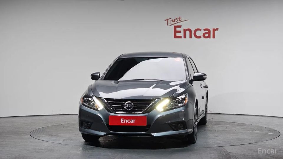 Nissan altima