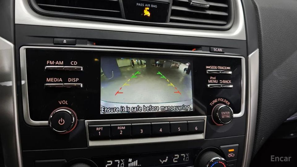 Nissan altima