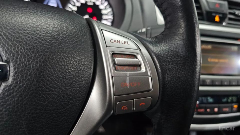Nissan altima