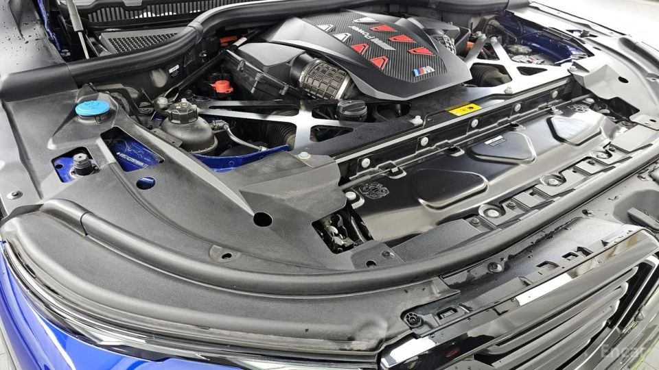 BMW XM