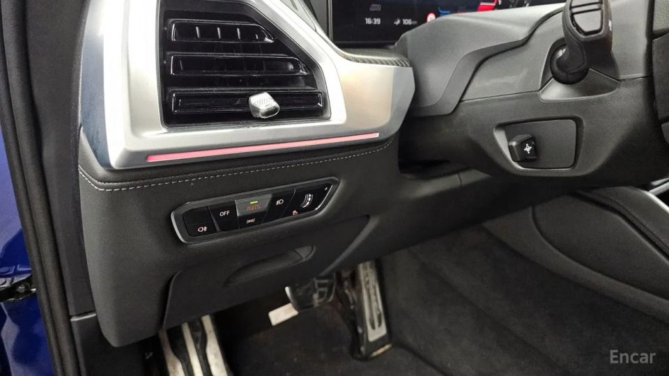 BMW XM