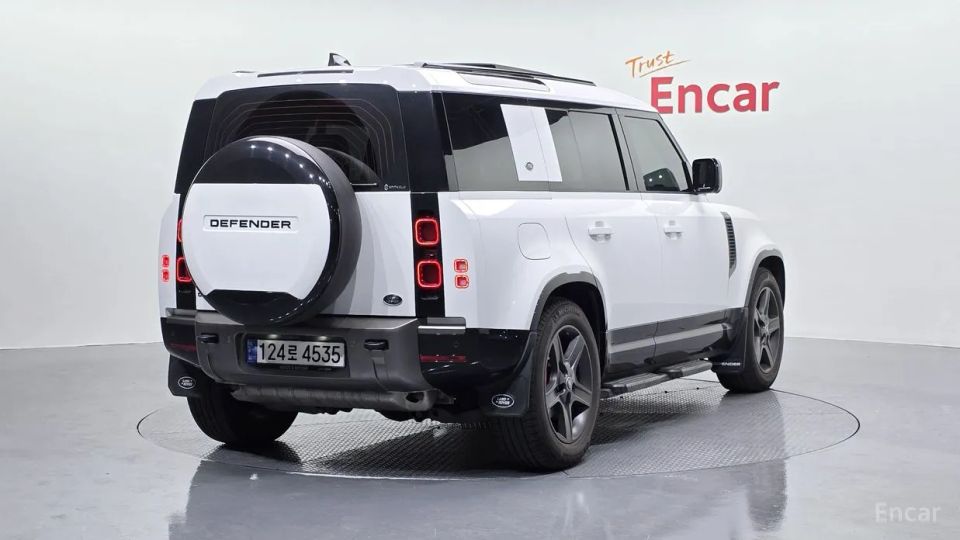 Land Rover Defender