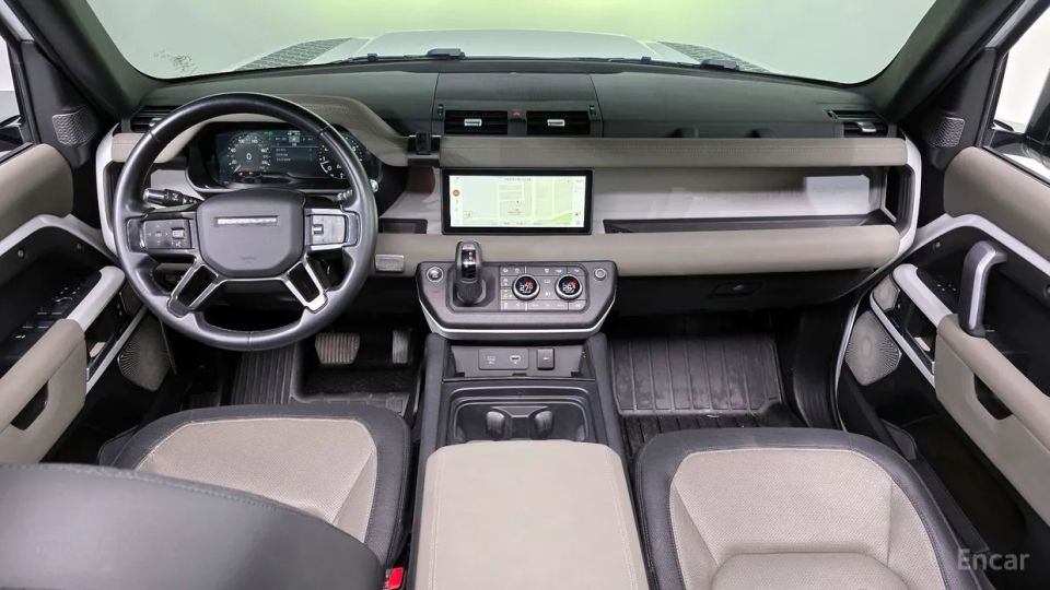 Land Rover Defender