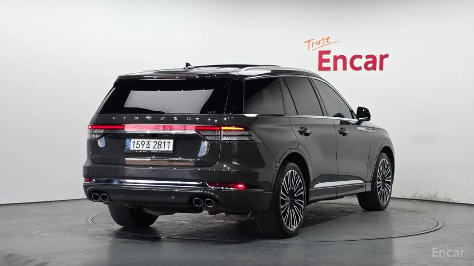 Lincoln Aviator