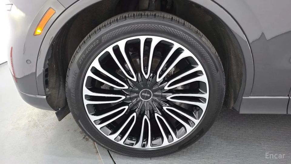 Lincoln Aviator