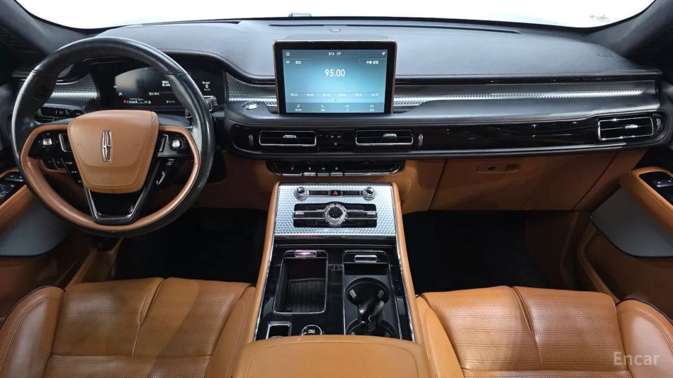 Lincoln Aviator