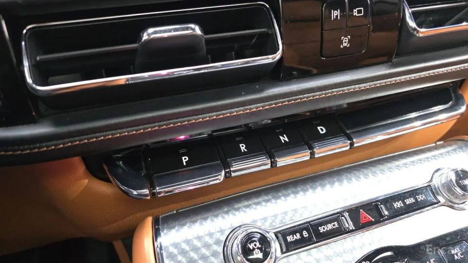 Lincoln Aviator
