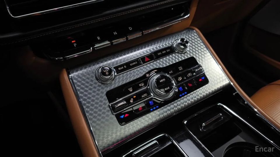 Lincoln Aviator