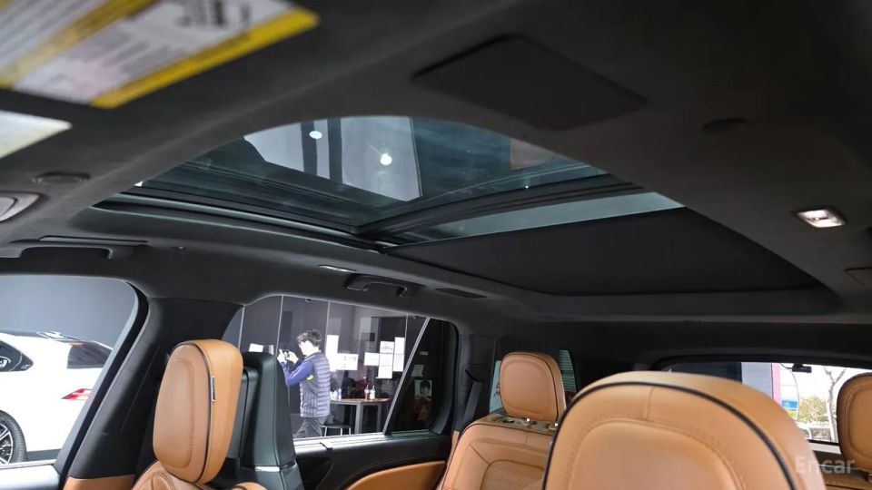 Lincoln Aviator