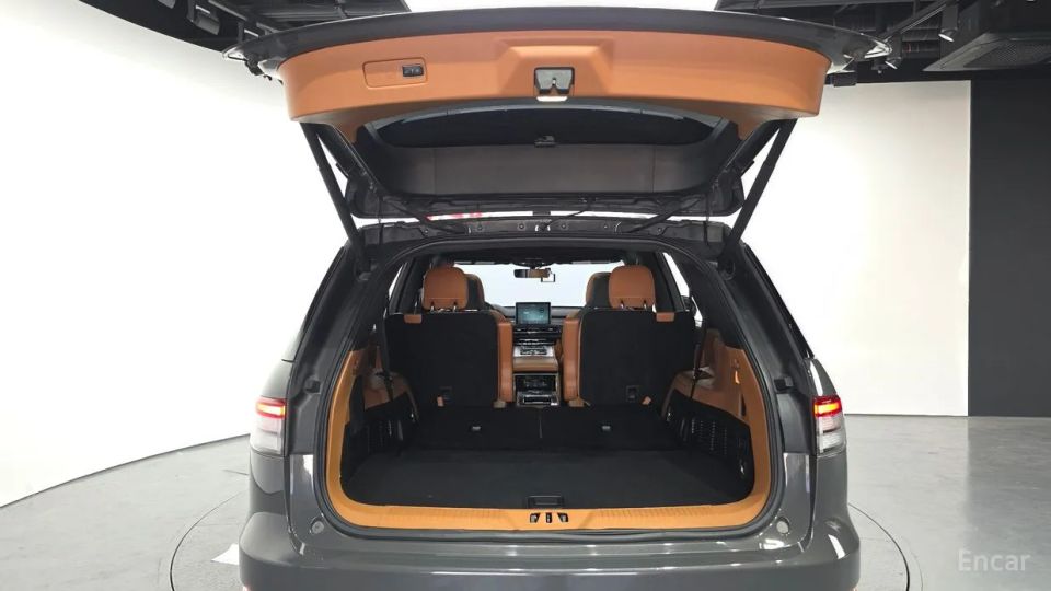Lincoln Aviator