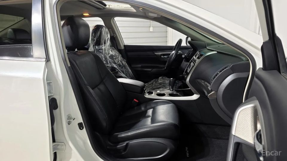Nissan altima