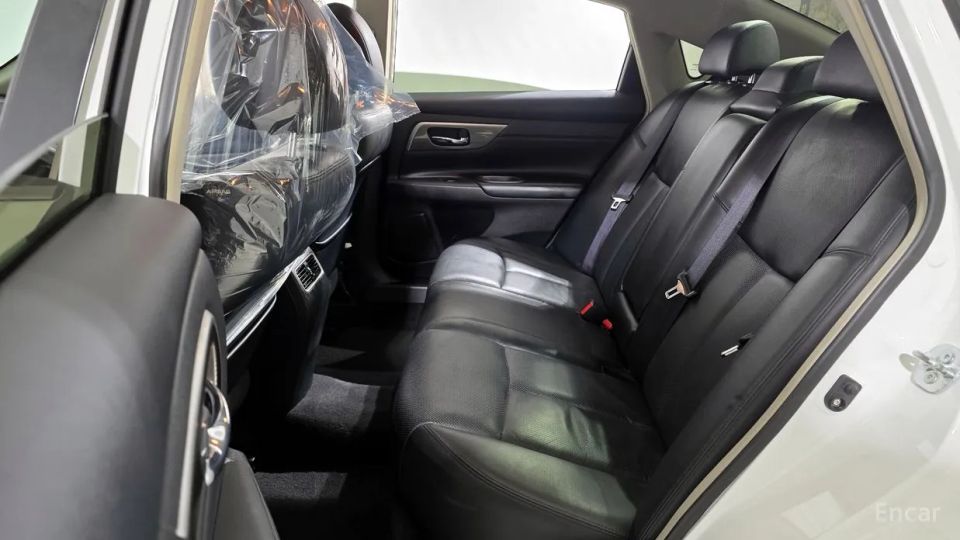 Nissan altima