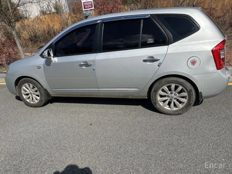Kia Carens