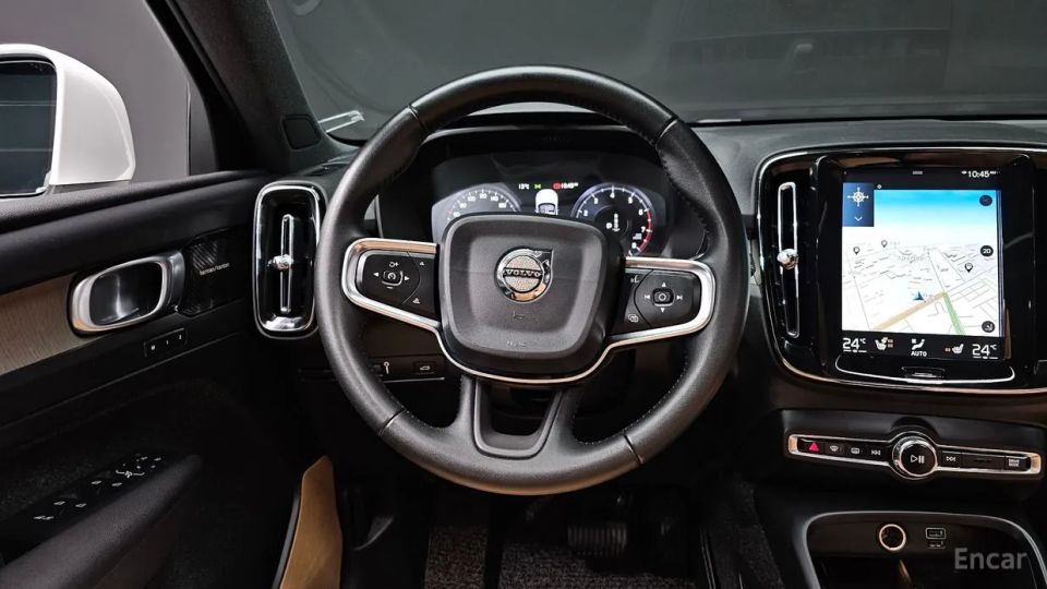 Volvo XC40