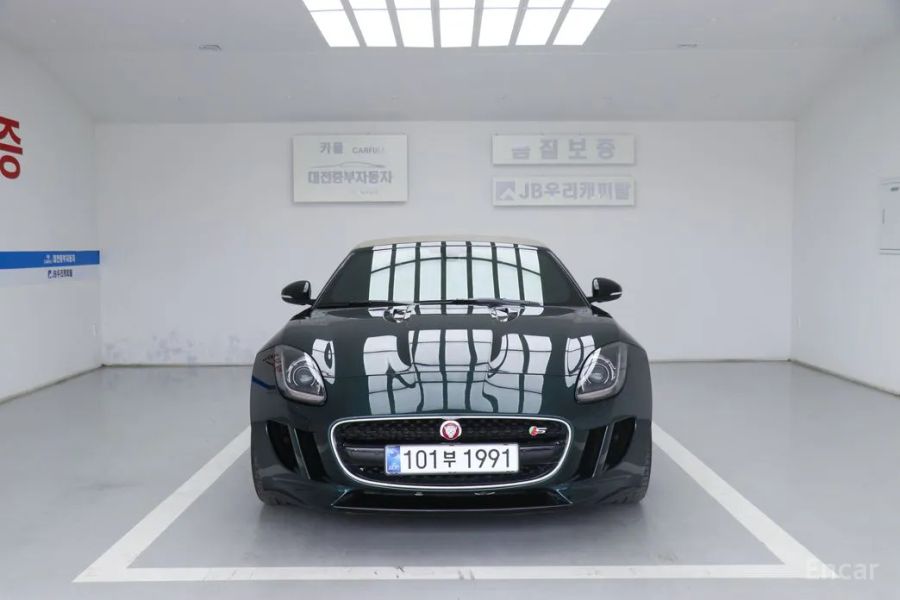 Jaguar F-TYPE