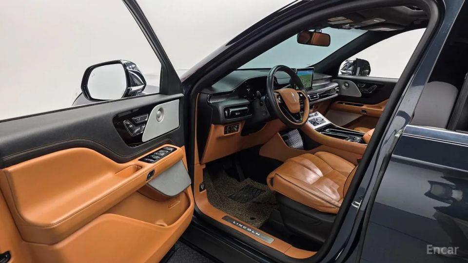 Lincoln Aviator