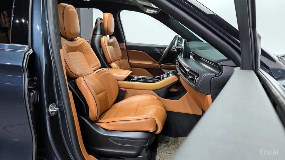 Lincoln Aviator