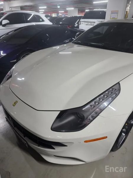 Ferrari FF
