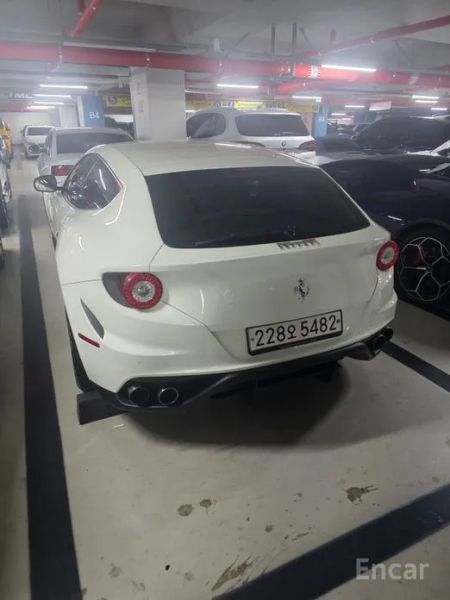 Ferrari FF