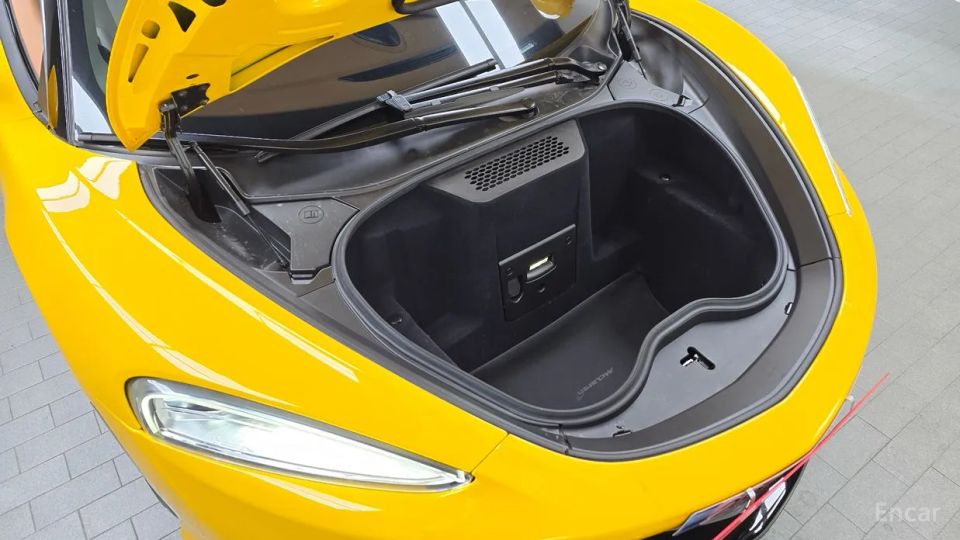 Mclaren GT