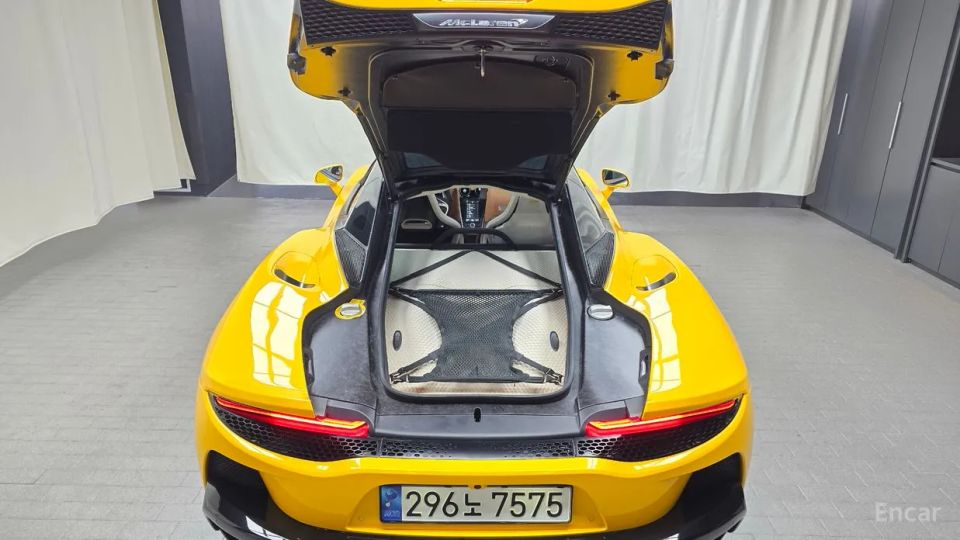 Mclaren GT