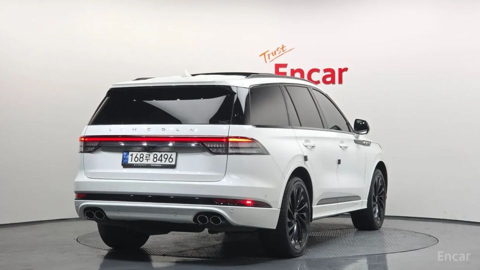 Lincoln Aviator