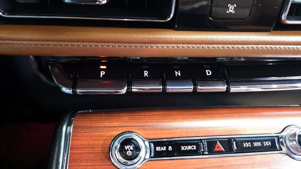 Lincoln Aviator