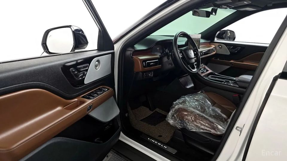 Lincoln Aviator