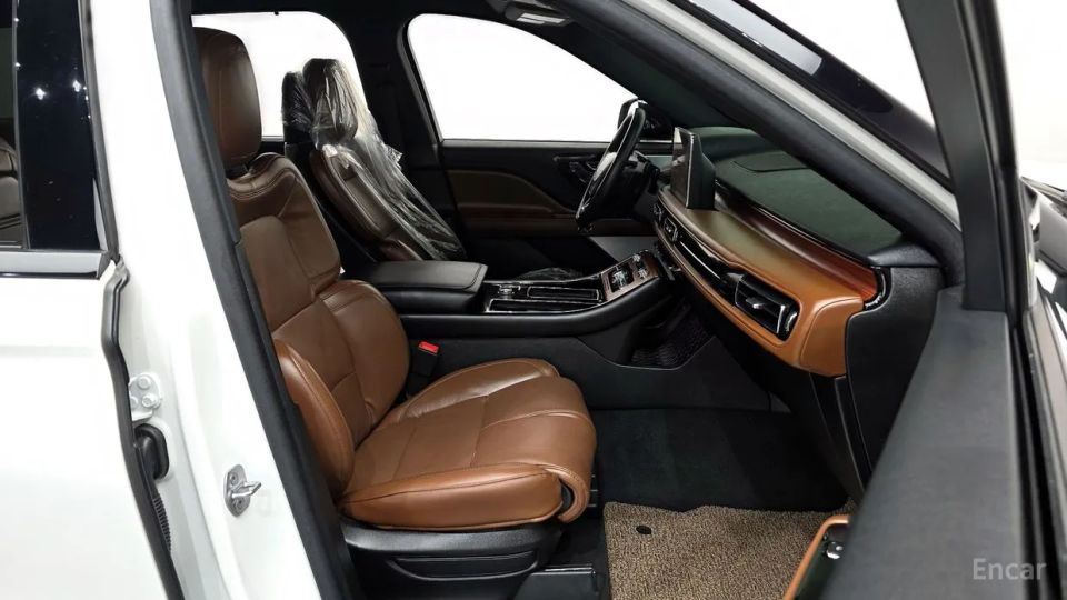 Lincoln Aviator