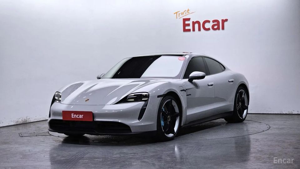 Porsche Taycan