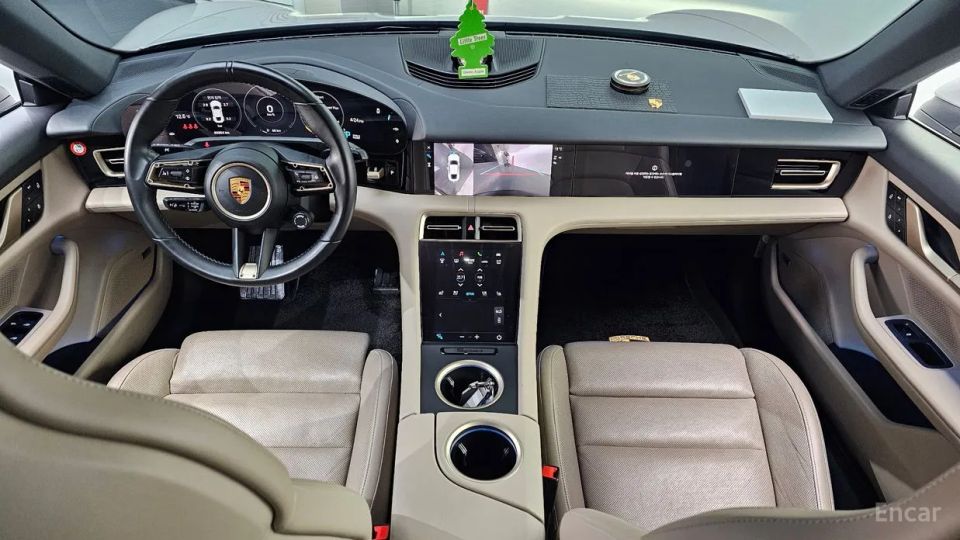 Porsche Taycan