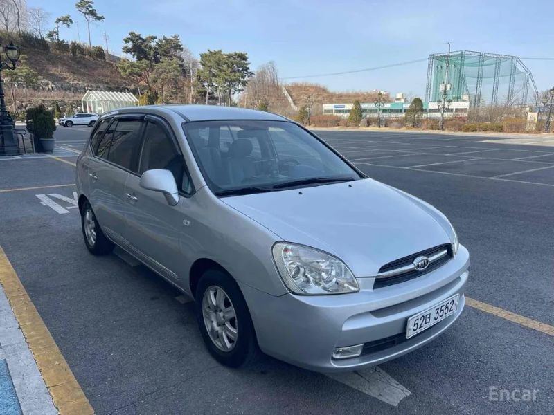 Kia Carens